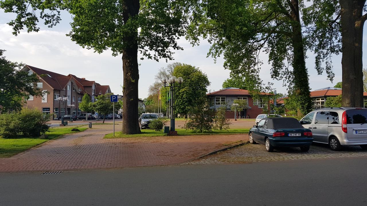 Отель Aprotos Lueneburger Hof Мунстер Экстерьер фото