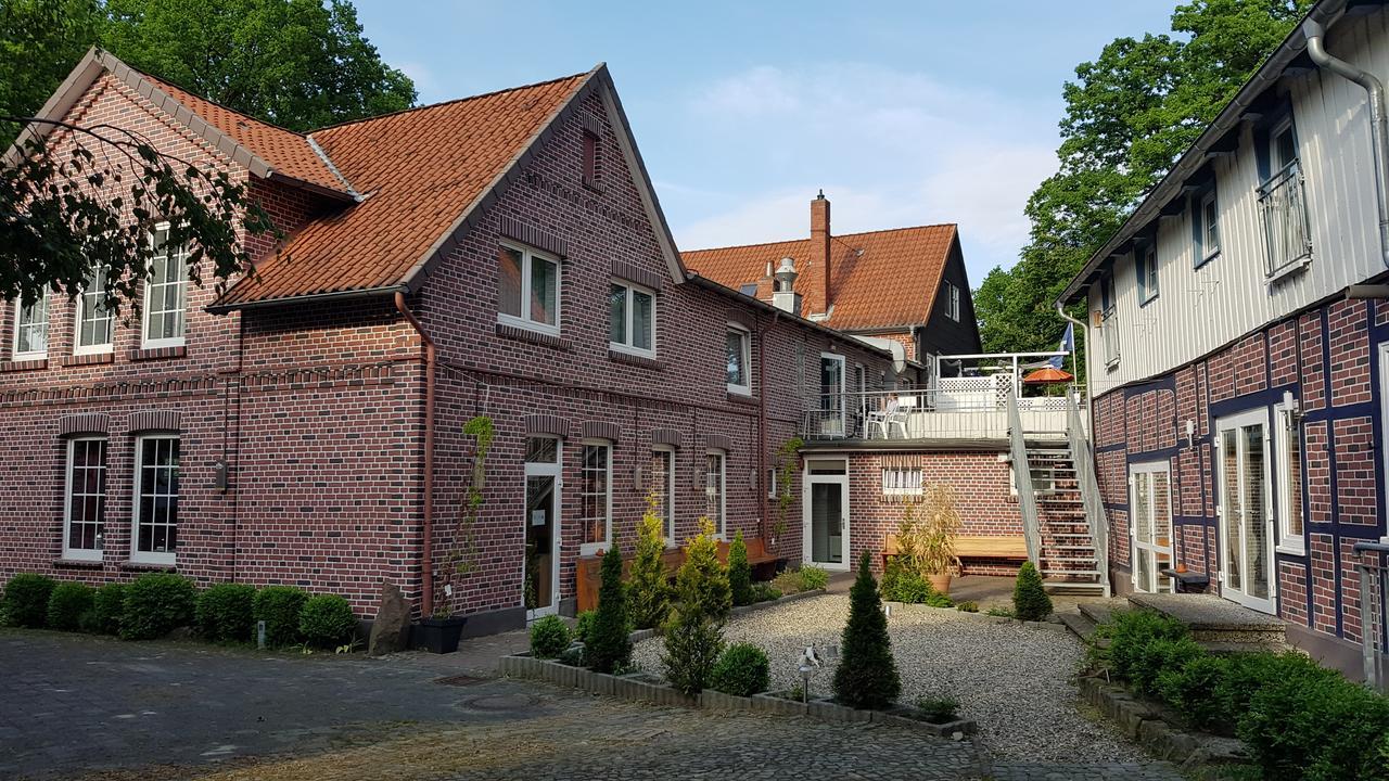 Отель Aprotos Lueneburger Hof Мунстер Экстерьер фото
