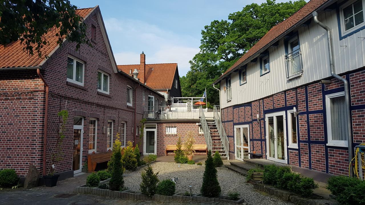 Отель Aprotos Lueneburger Hof Мунстер Экстерьер фото